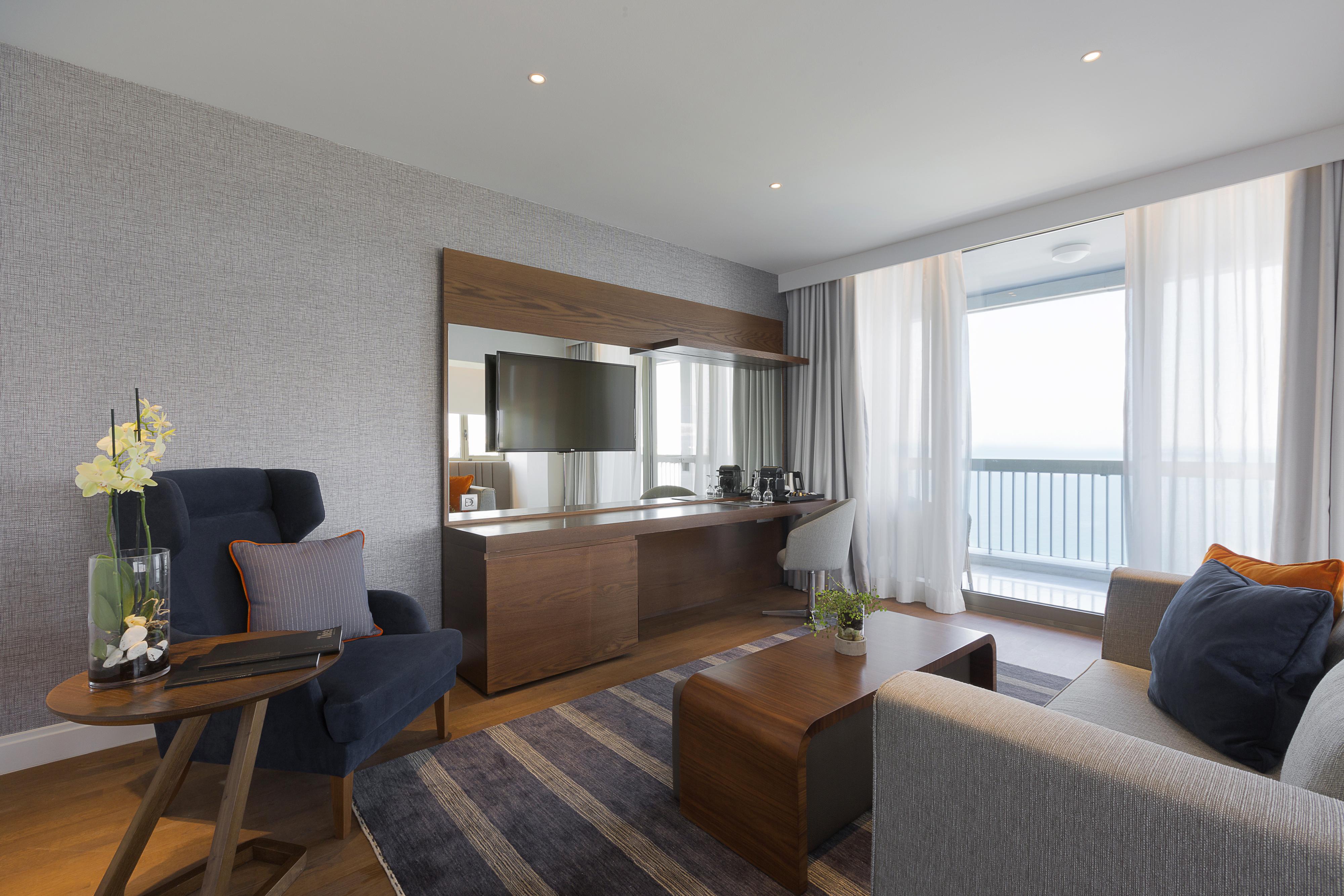 Makedonia Palace Thessaloniki Exterior photo A suite at the hotel