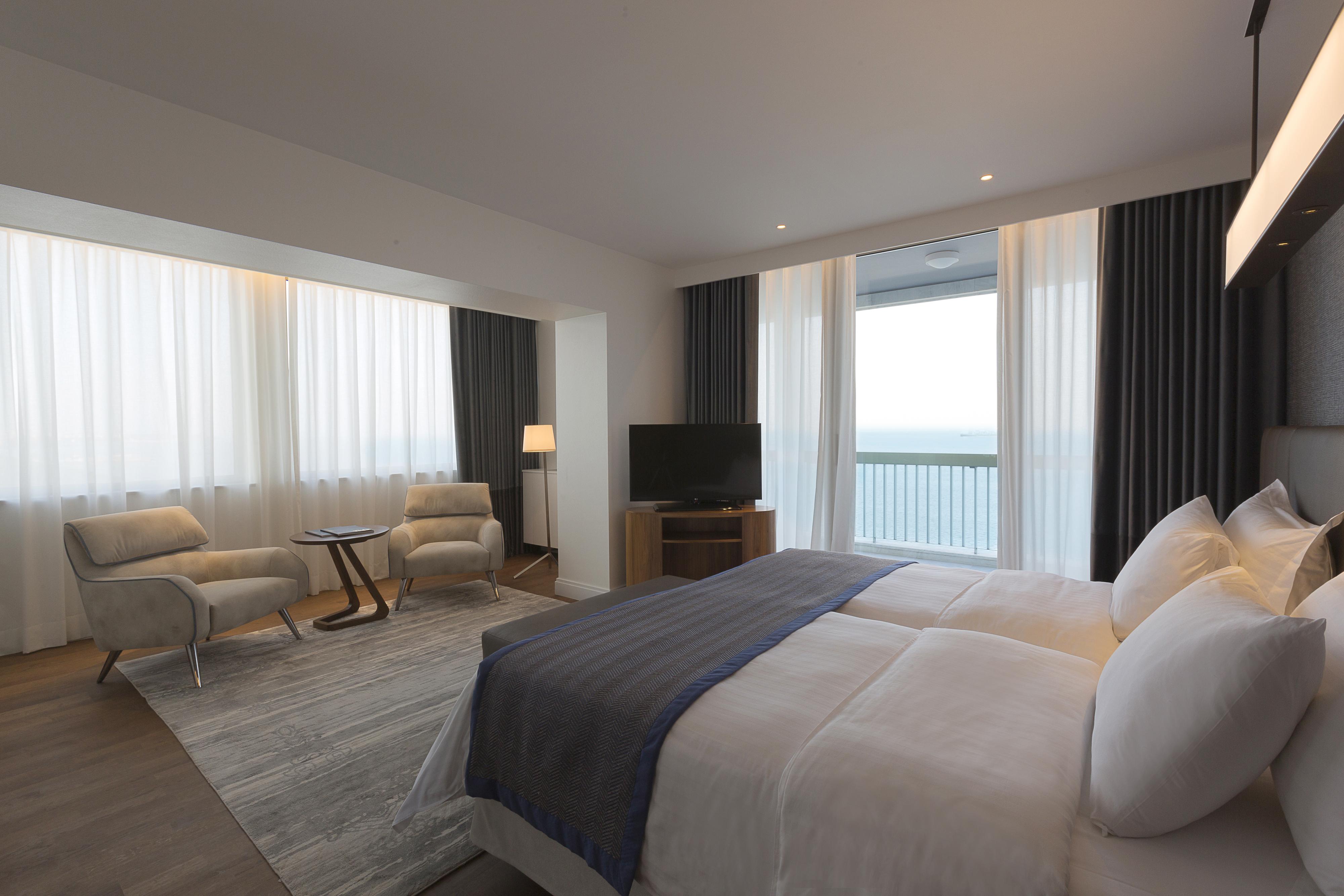 Makedonia Palace Thessaloniki Exterior photo A bedroom at the hotel