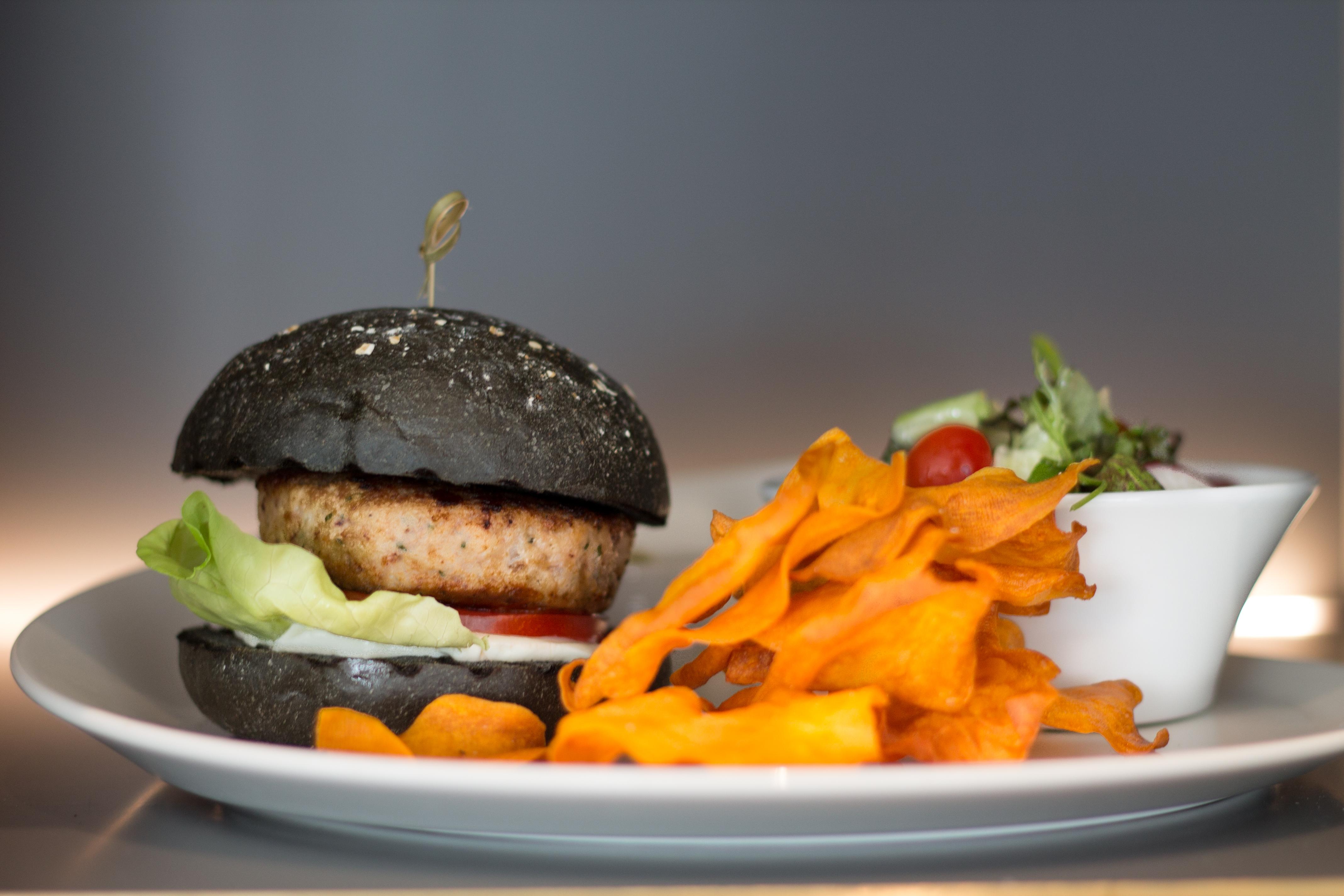 Makedonia Palace Thessaloniki Exterior photo A vegan burger with carrot fries