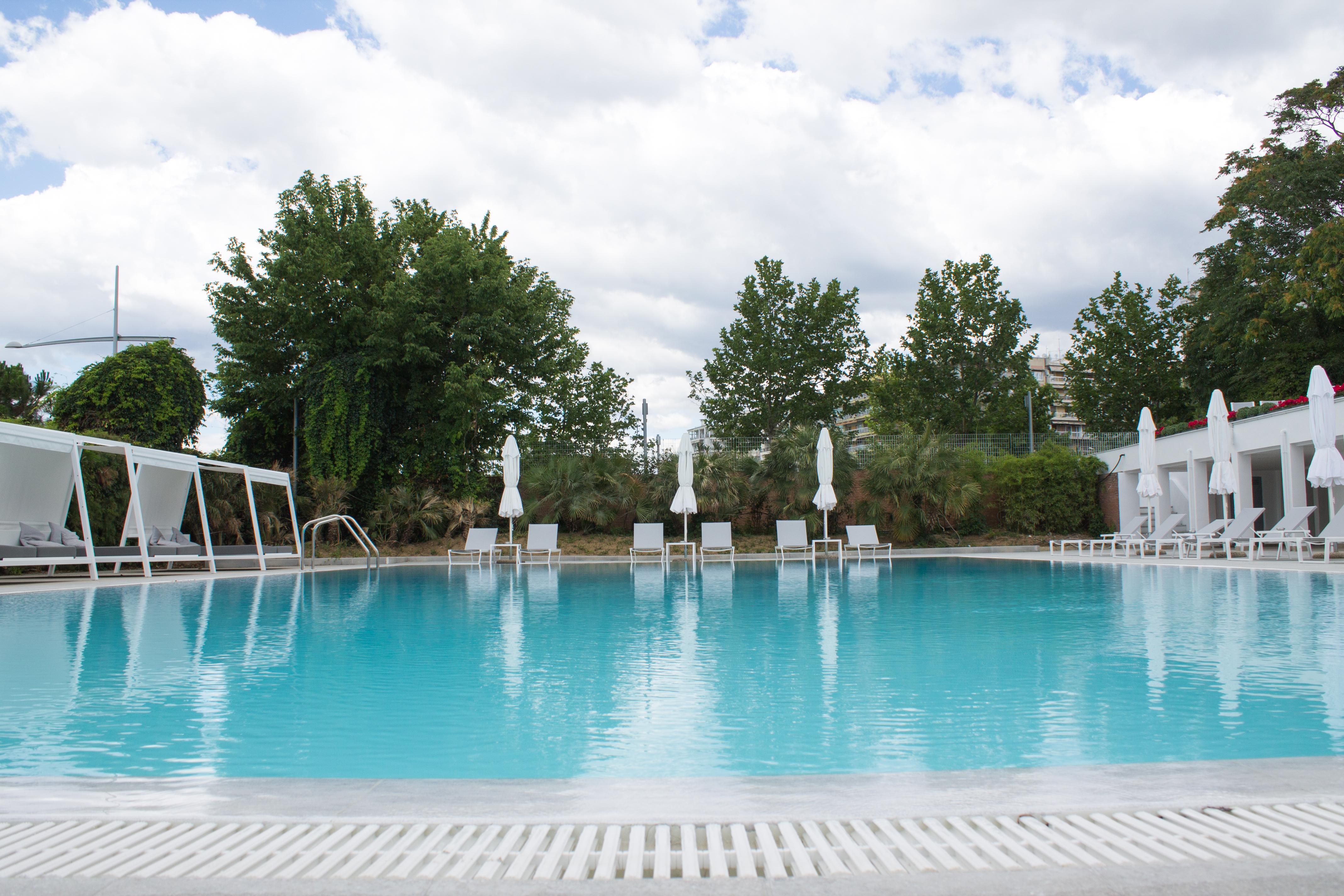 Makedonia Palace Thessaloniki Exterior photo The swimming pool