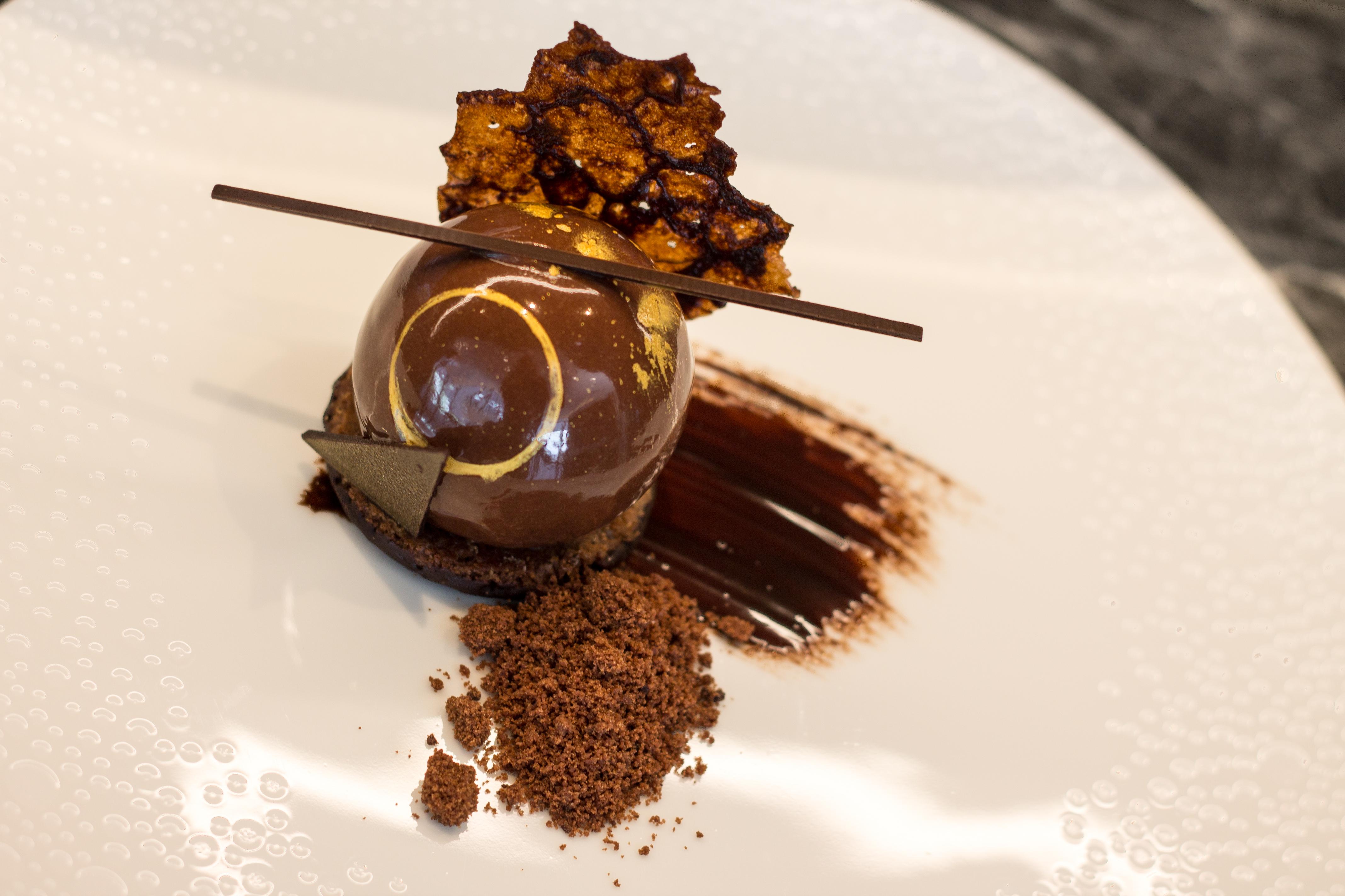 Makedonia Palace Thessaloniki Exterior photo A chocolate dessert