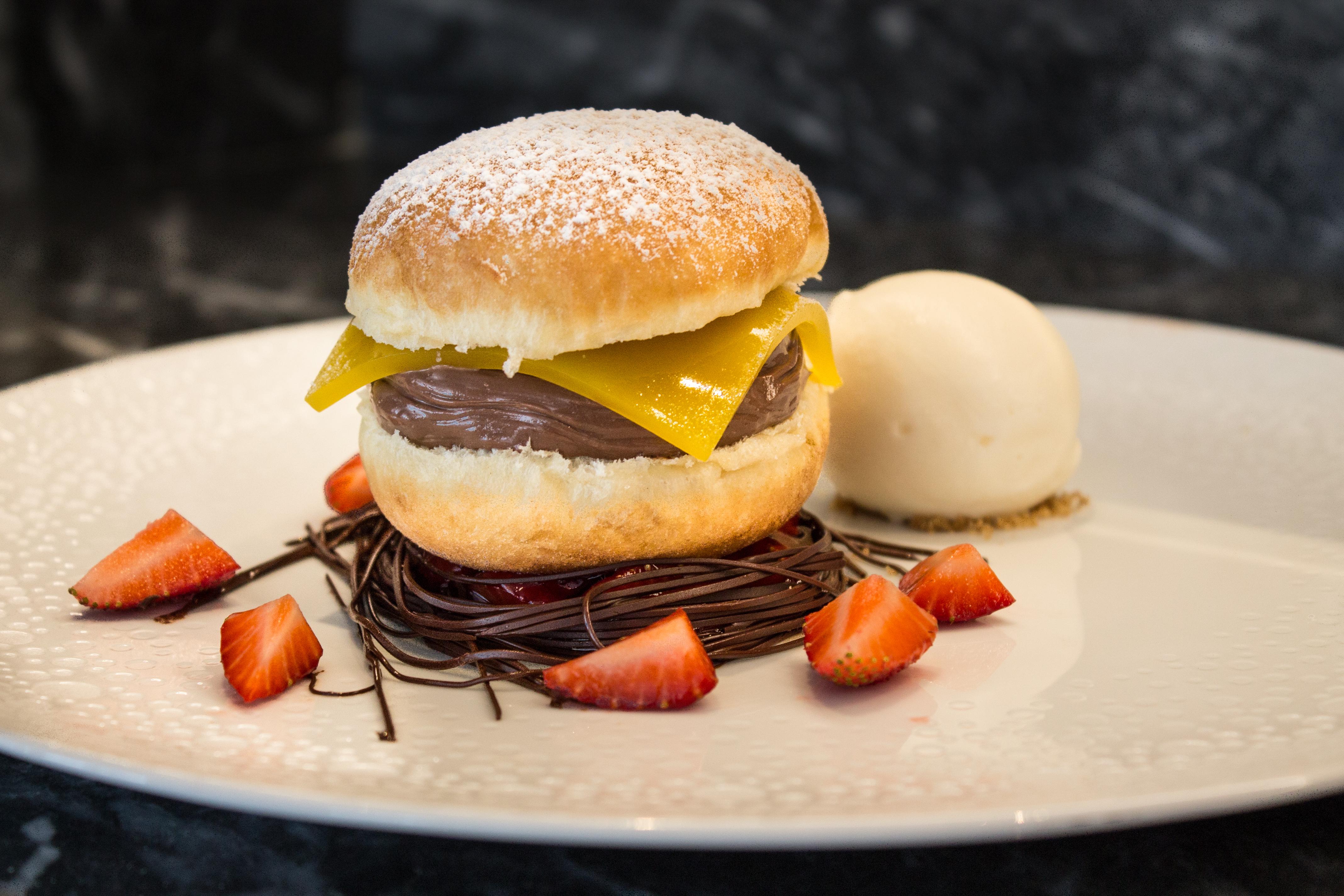 Makedonia Palace Thessaloniki Exterior photo A chocolate bun