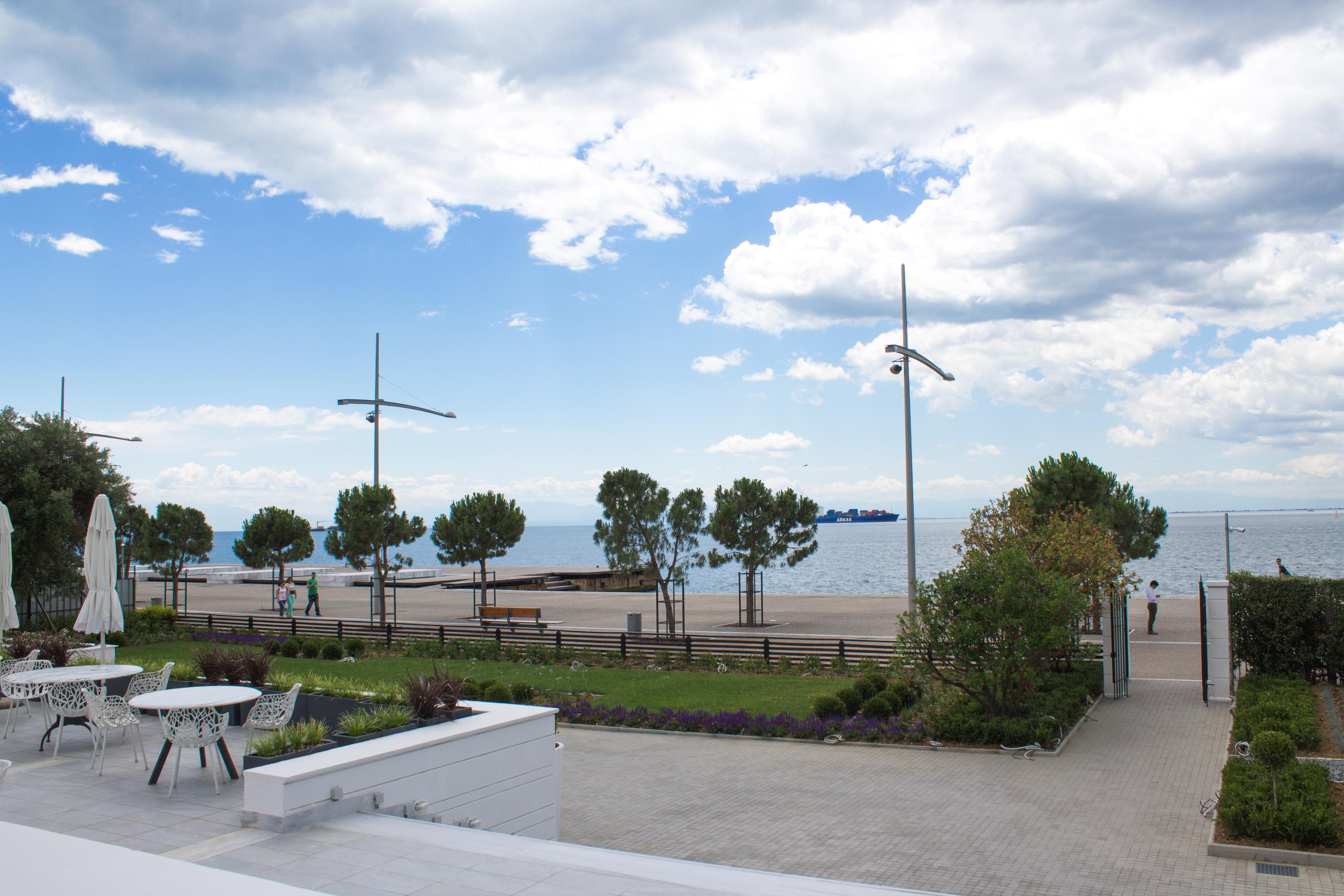 Makedonia Palace Thessaloniki Exterior photo The beach of the town