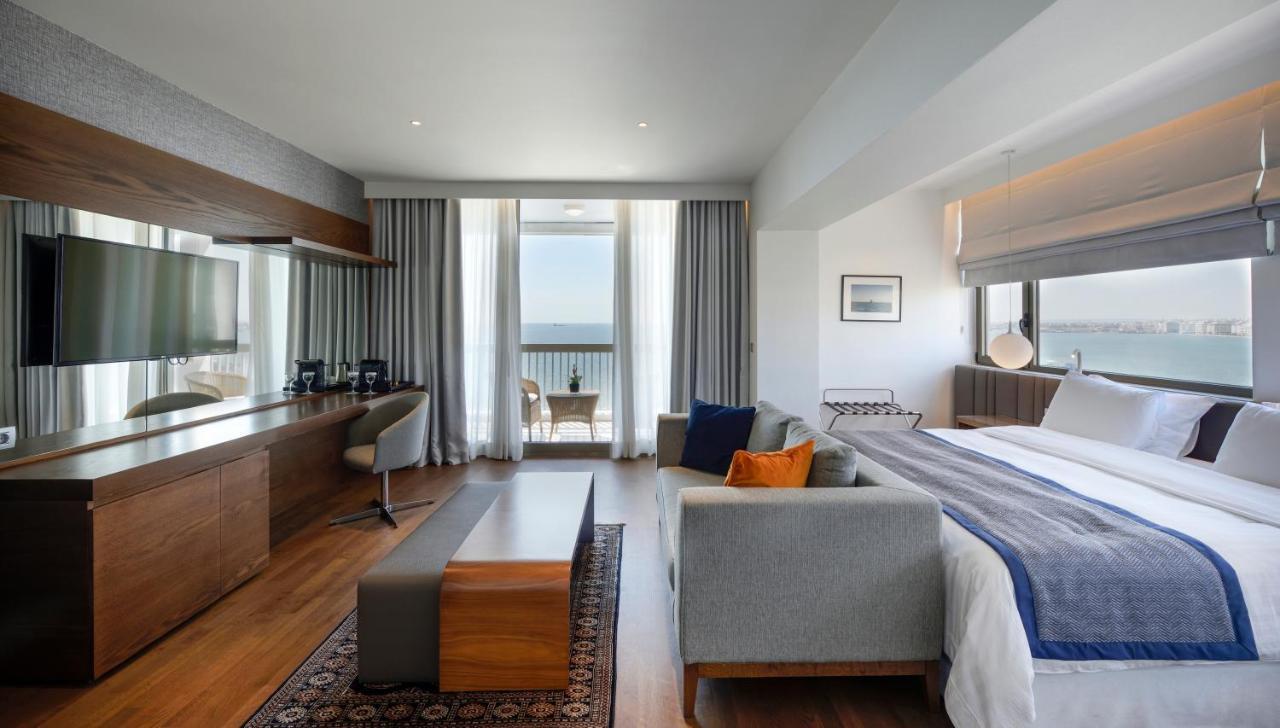 Makedonia Palace Thessaloniki Exterior photo A suite at the hotel